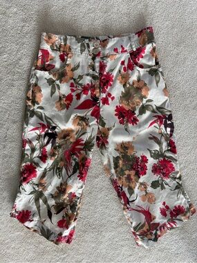 Jane & John Linen Floral Capris